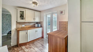 Photo 14- click for photo gallery